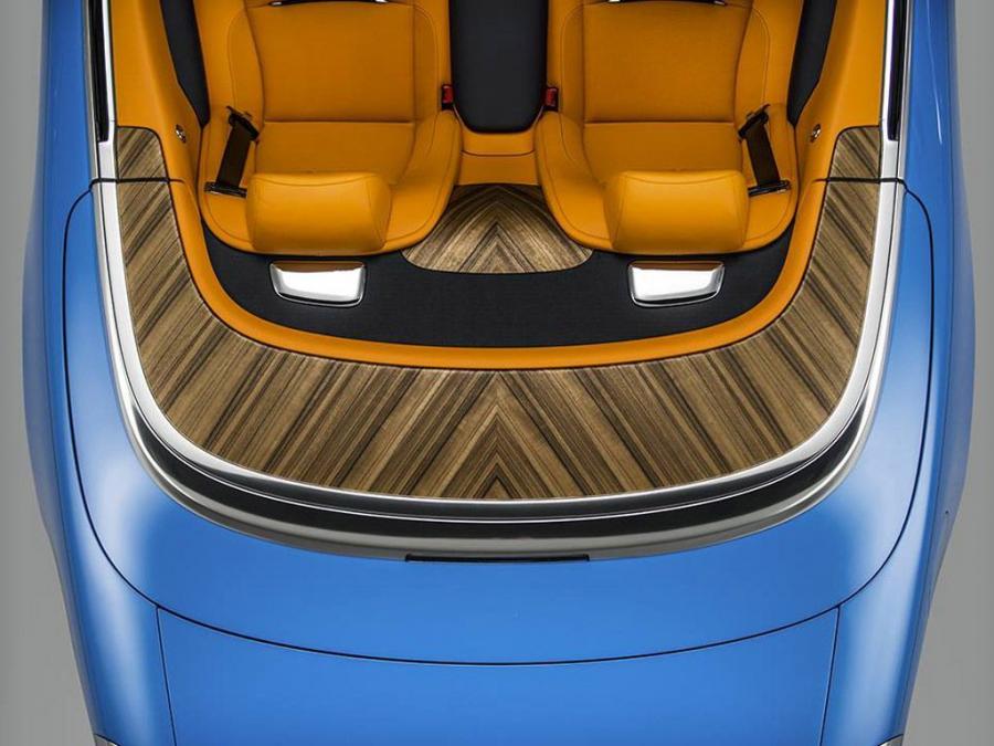 Интерьер Rolls-Royce Dawn Cabriolet in Bespoke Blue 2016 года  (фото 4 из 5)